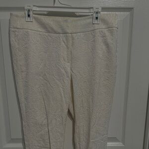 LOFT women's white filigree patterned capri pants